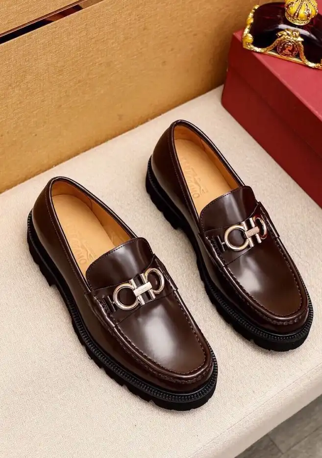 hype Ferragamo Leather Shoes