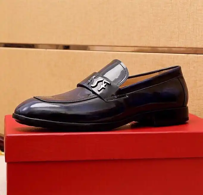 hype Ferragamo Leather Shoes