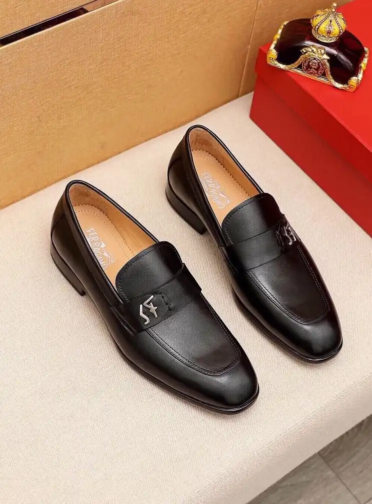 hype Ferragamo Leather Shoes