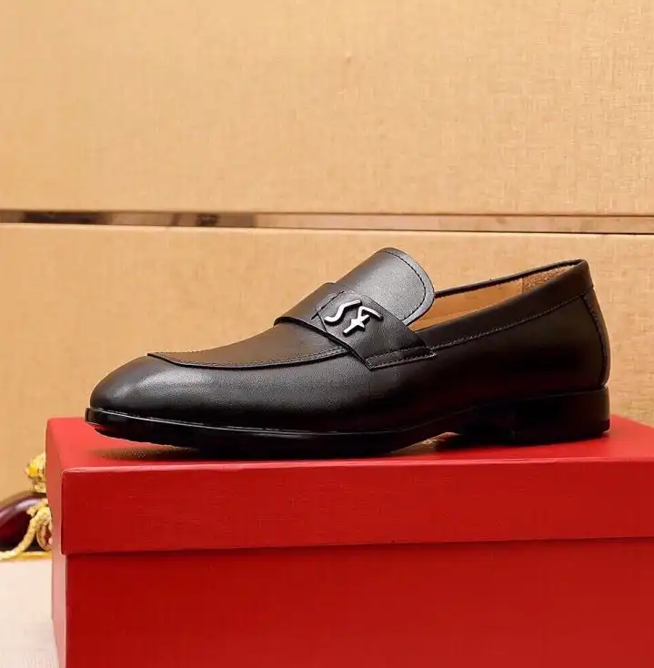 hype Ferragamo Leather Shoes