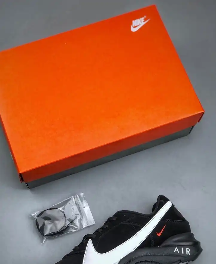 hype Nike Sneakers