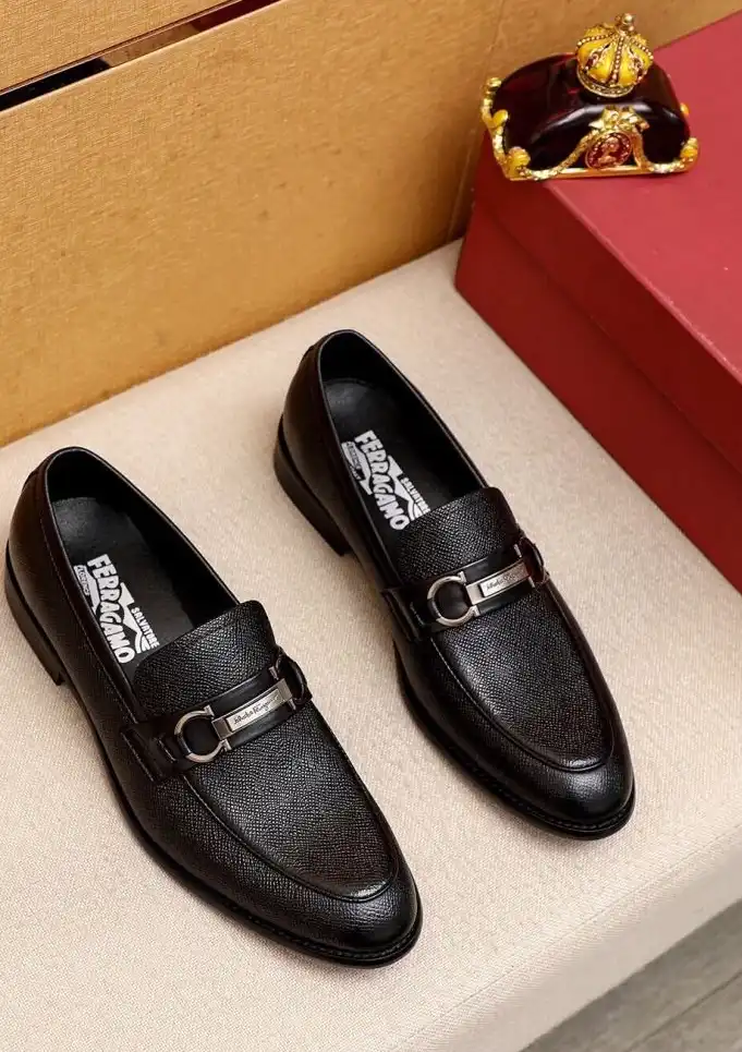 hype Ferragamo Leather Shoes