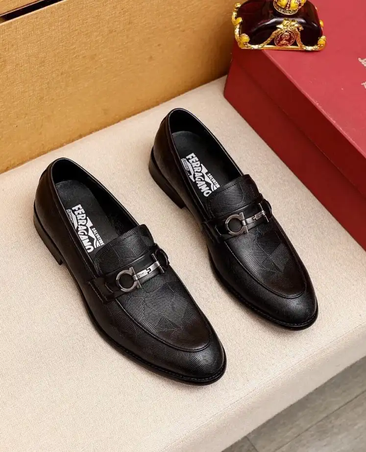 hype Ferragamo Leather Shoes