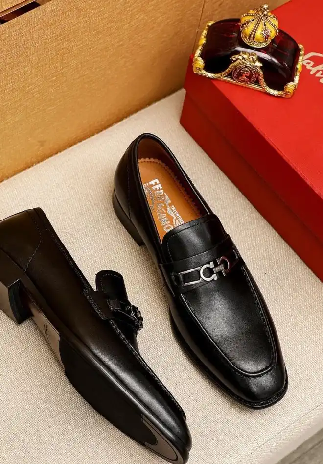 hype Ferragamo Leather Shoes