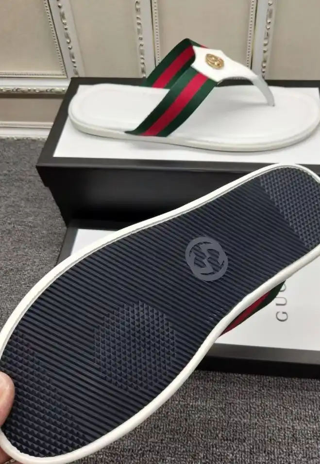 hype Gucci Slippers