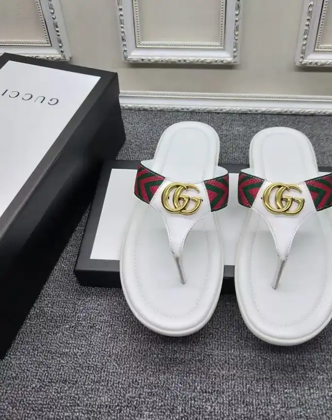 hype Gucci Slippers