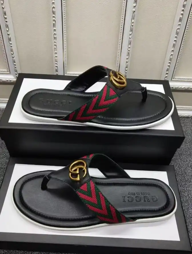 hype Gucci Slippers