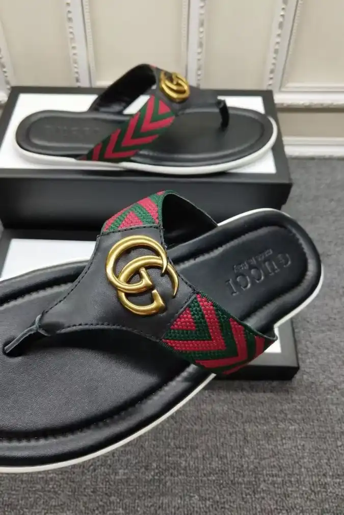 hype Gucci Slippers