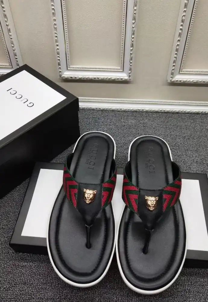 hype Gucci Slippers