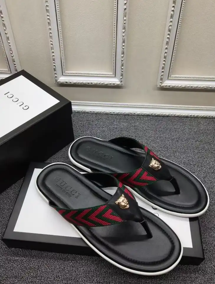 hype Gucci Slippers