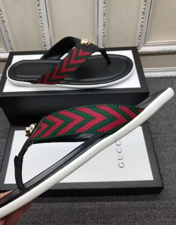 hype Gucci Slippers