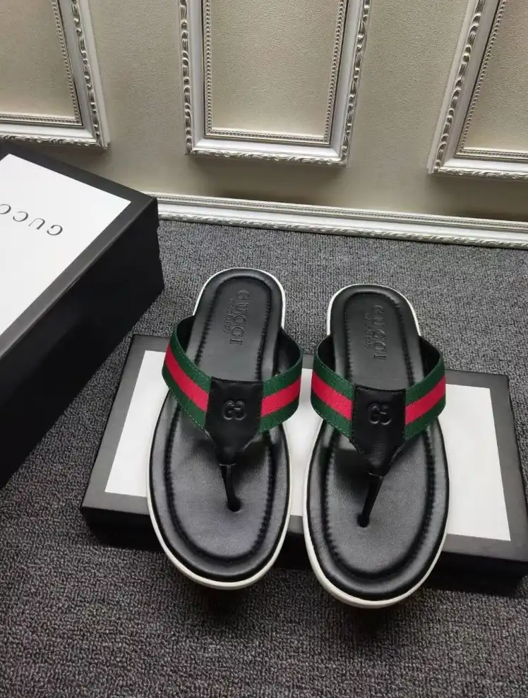 hype Gucci Slippers