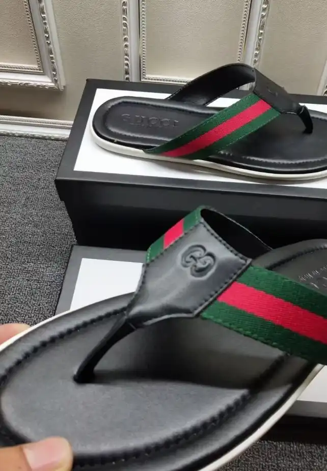 hype Gucci Slippers