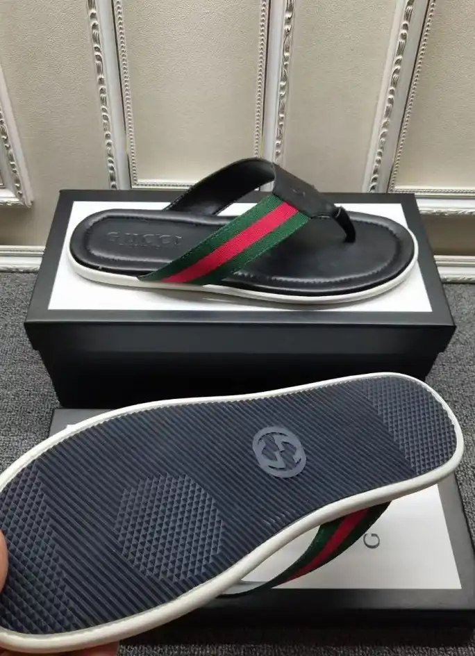 hype Gucci Slippers