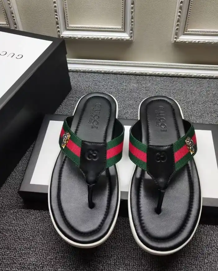 hype Gucci Slippers