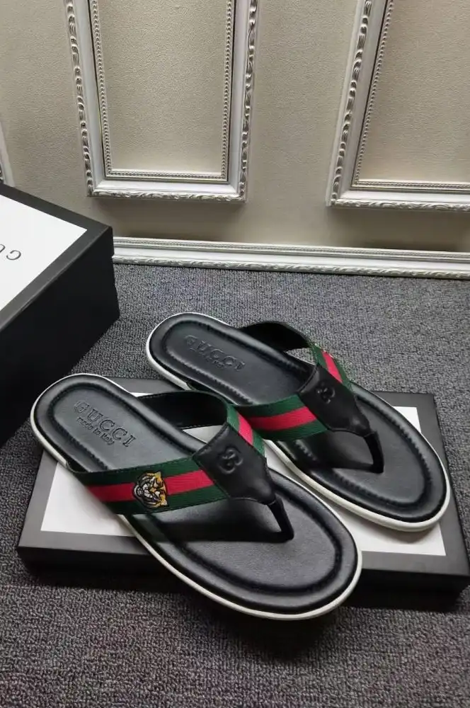 hype Gucci Slippers