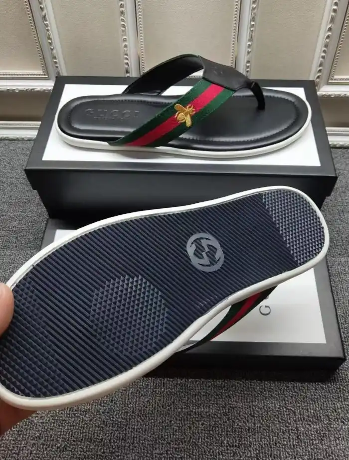 hype Gucci Slippers