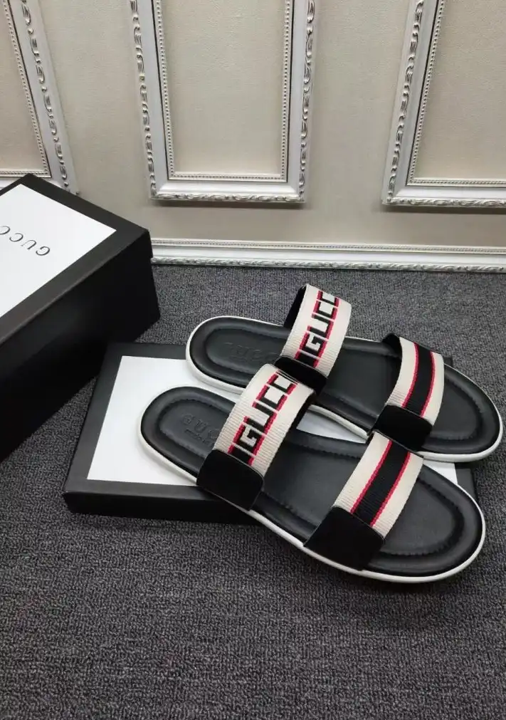 hype Gucci Slippers