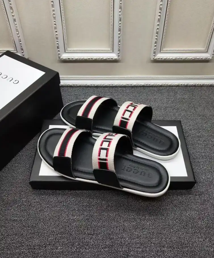 hype Gucci Slippers