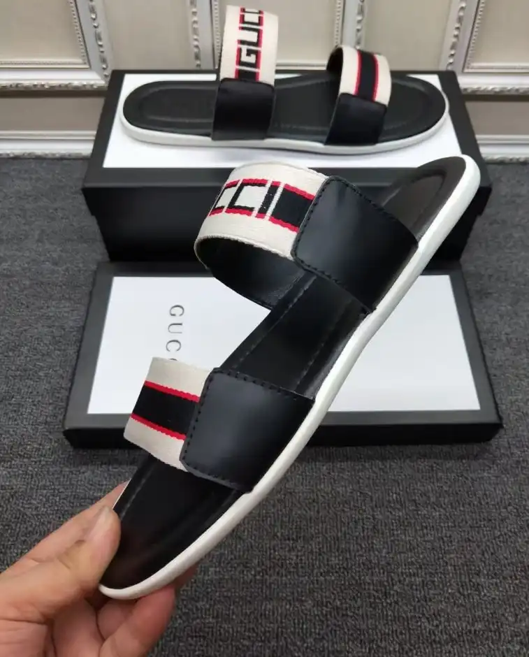 hype Gucci Slippers