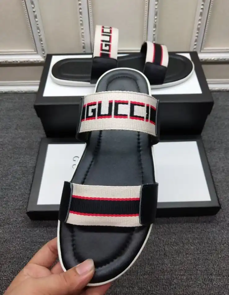 hype Gucci Slippers