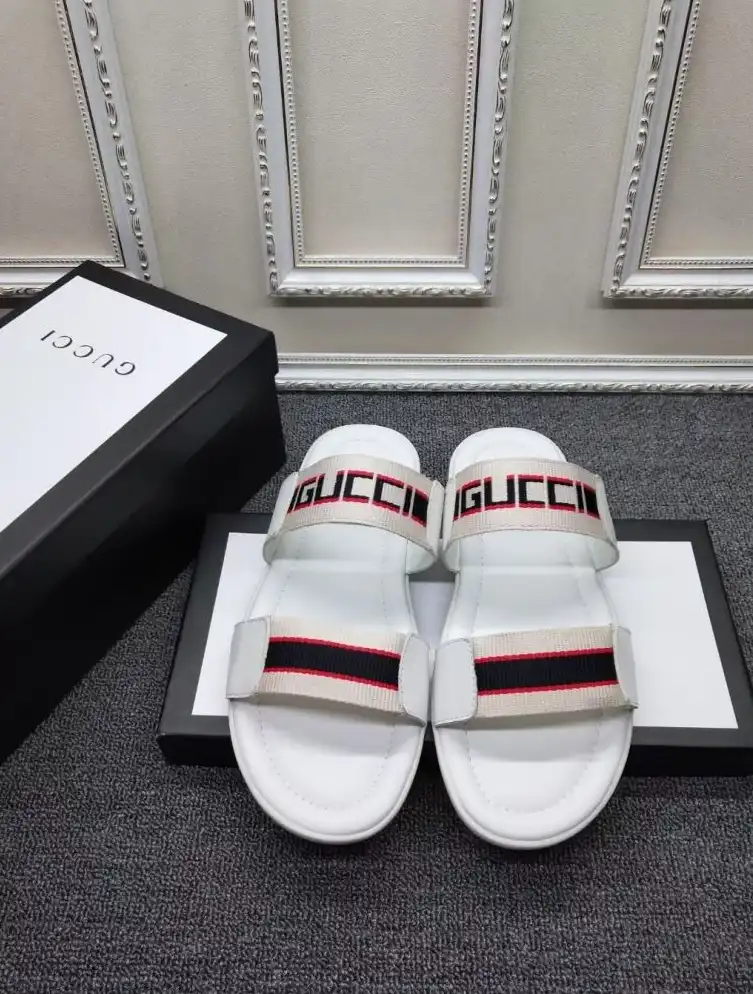 hype Gucci Slippers