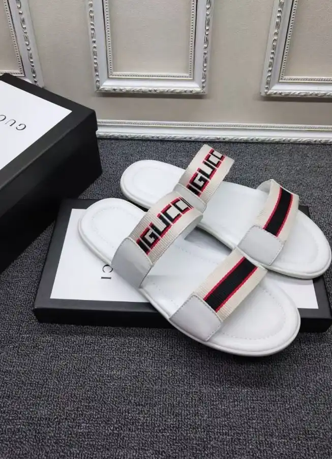 hype Gucci Slippers