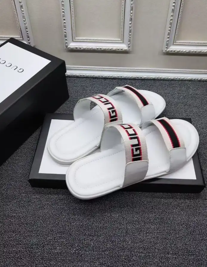 hype Gucci Slippers