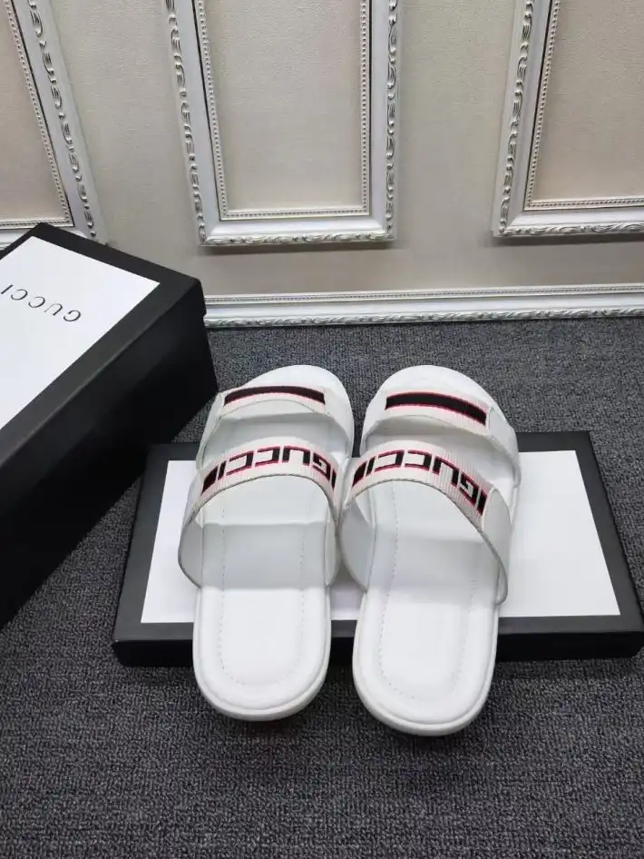 hype Gucci Slippers