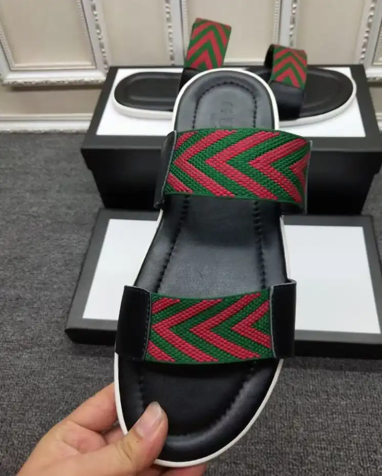 hype Gucci Slippers