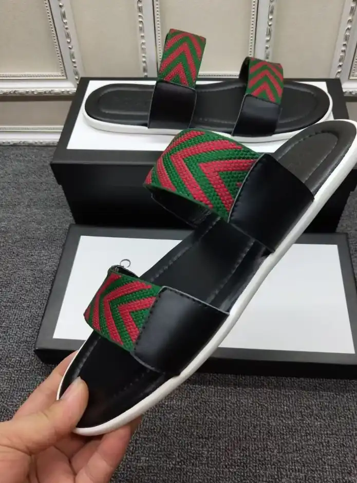 hype Gucci Slippers