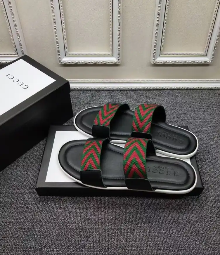 hype Gucci Slippers