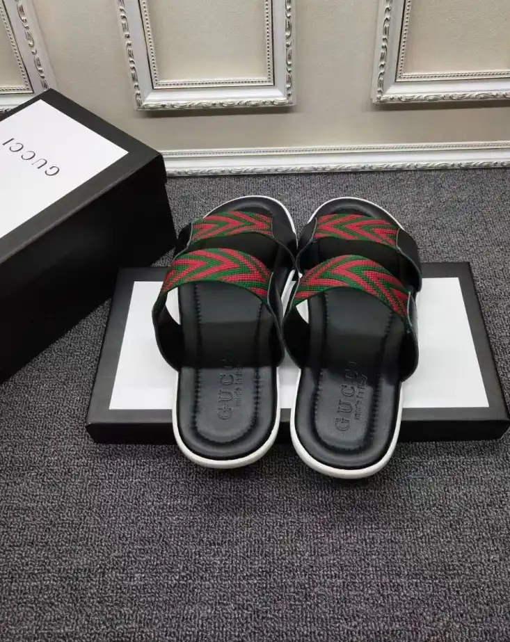 hype Gucci Slippers