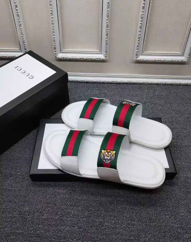 hype Gucci Slippers