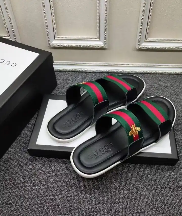 hype Gucci Slippers