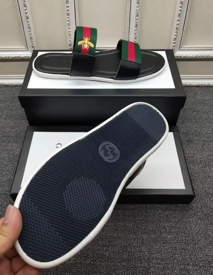 hype Gucci Slippers