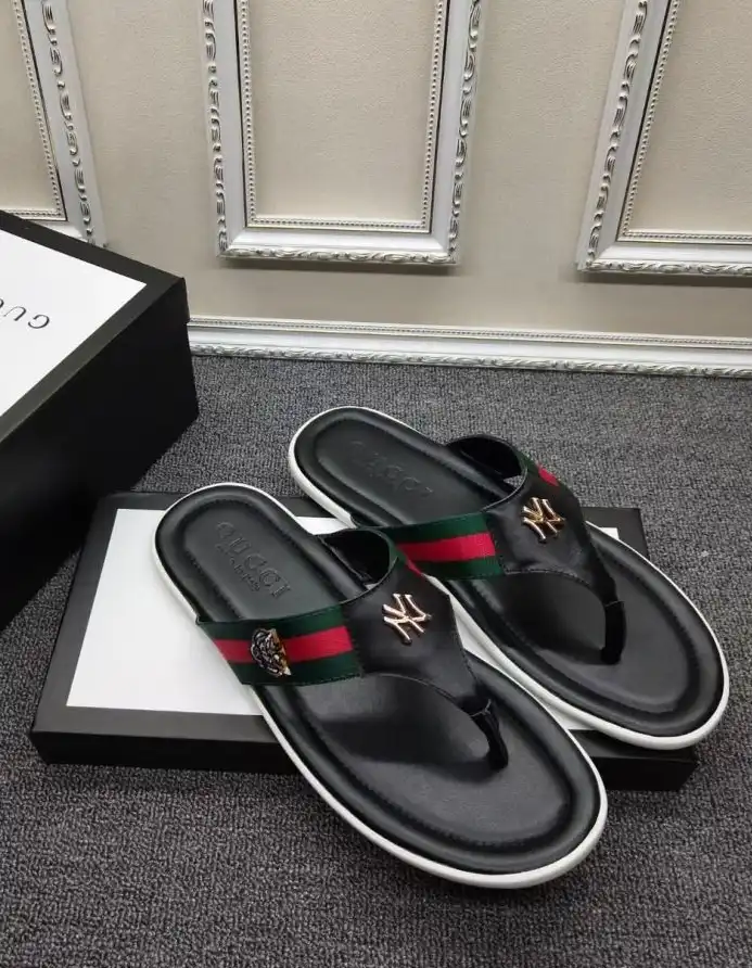 hype Gucci Slippers