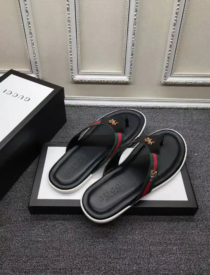 hype Gucci Slippers