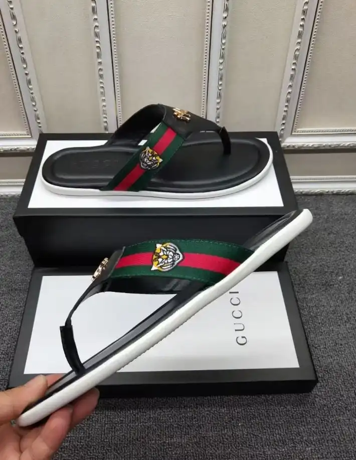 hype Gucci Slippers