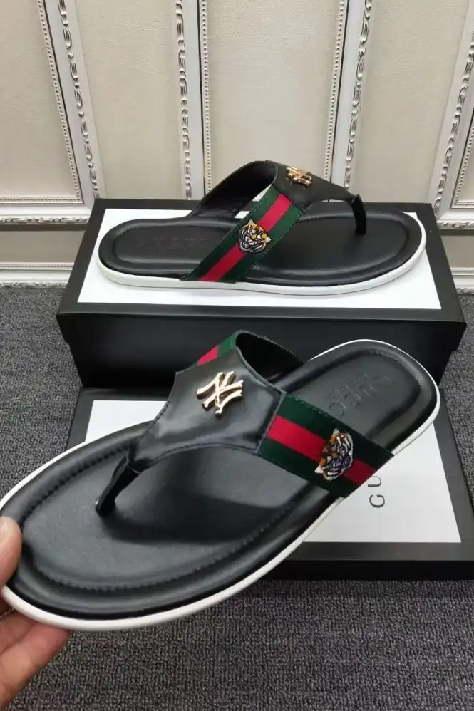 hype Gucci Slippers