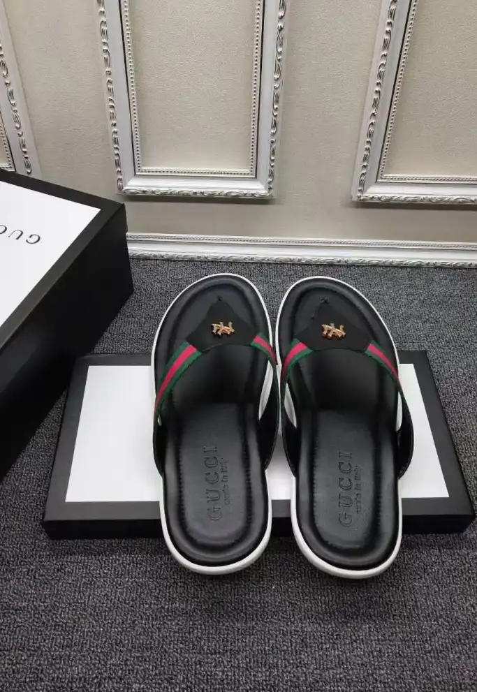 hype Gucci Slippers