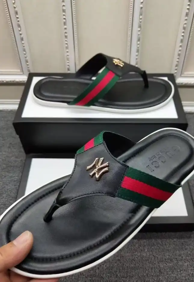 hype Gucci Slippers