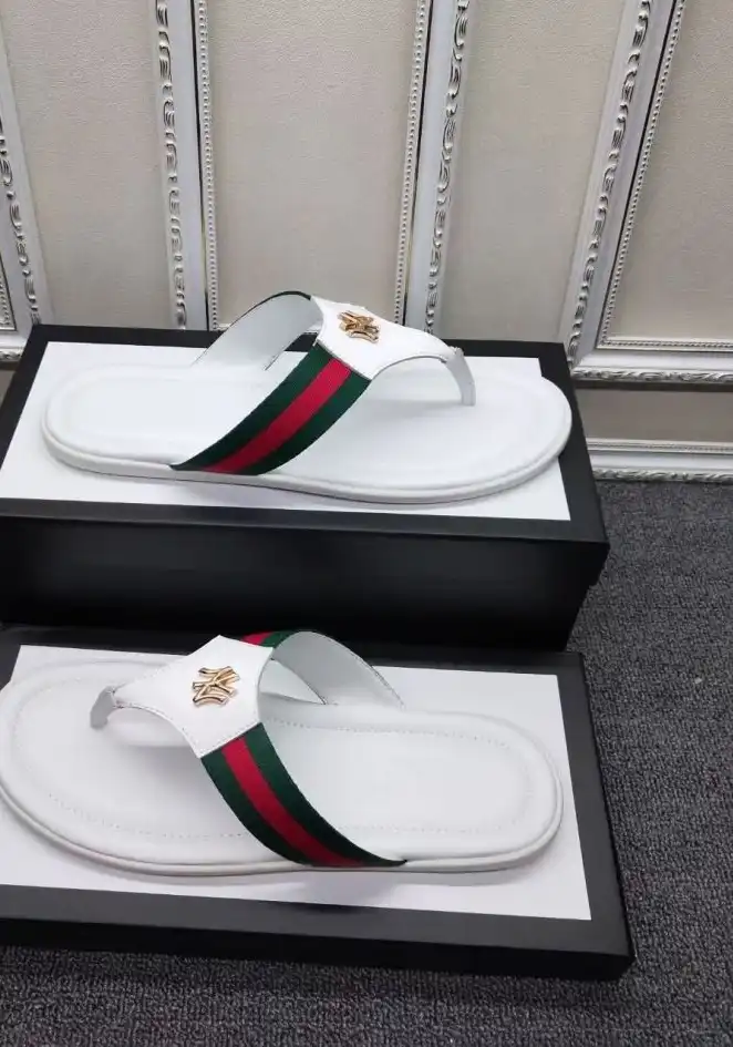 hype Gucci Slippers