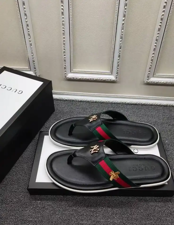 hype Gucci Slippers