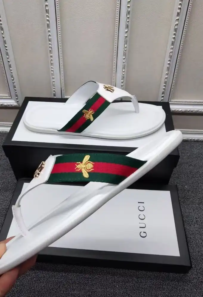 hype Gucci Slippers