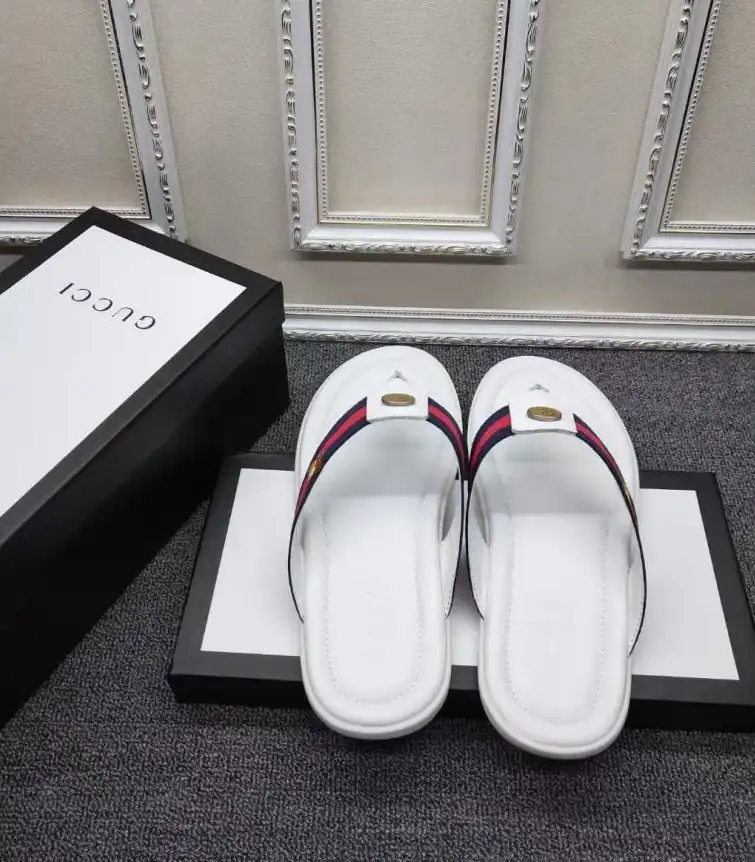 hype Gucci Slippers