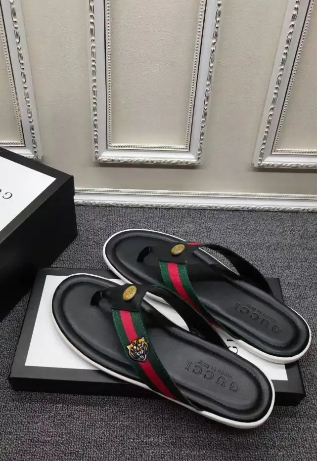 hype Gucci Slippers