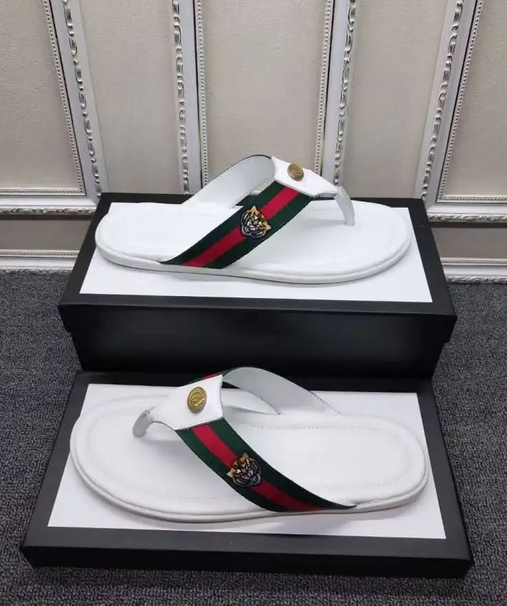 hype Gucci Slippers