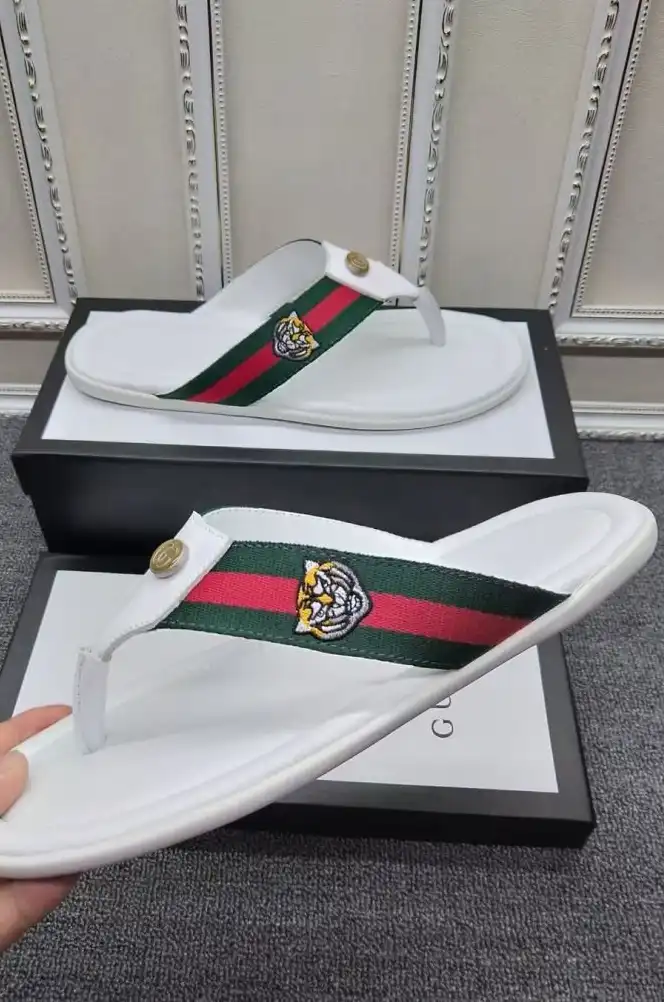 hype Gucci Slippers