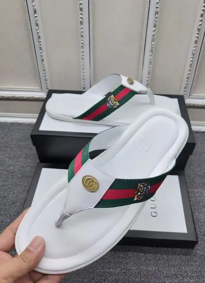 hype Gucci Slippers